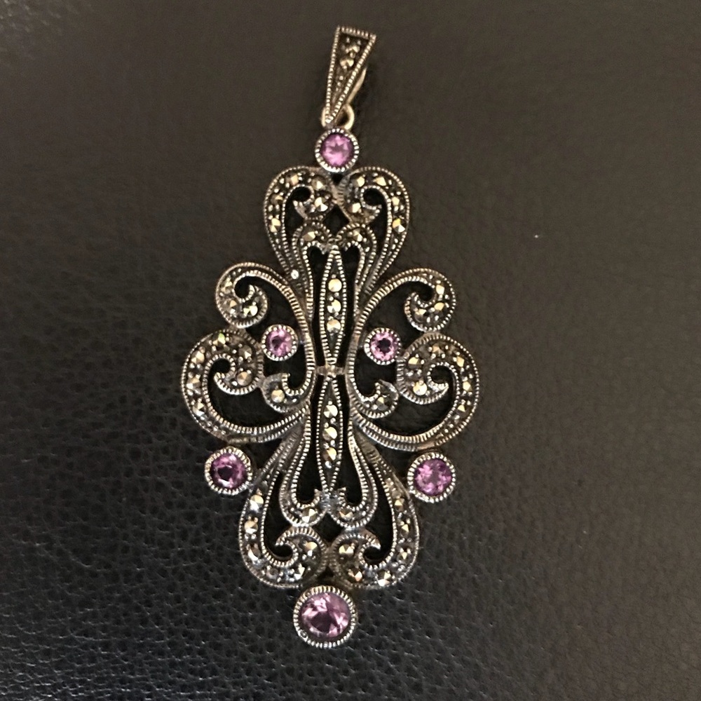 New! 925 Gorgeous Pendant and Earrings Set - Picture 2 of 5